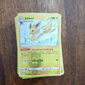 Pokemon TCG Bulk 100 Cards Plus Jolteon Pokémon Card